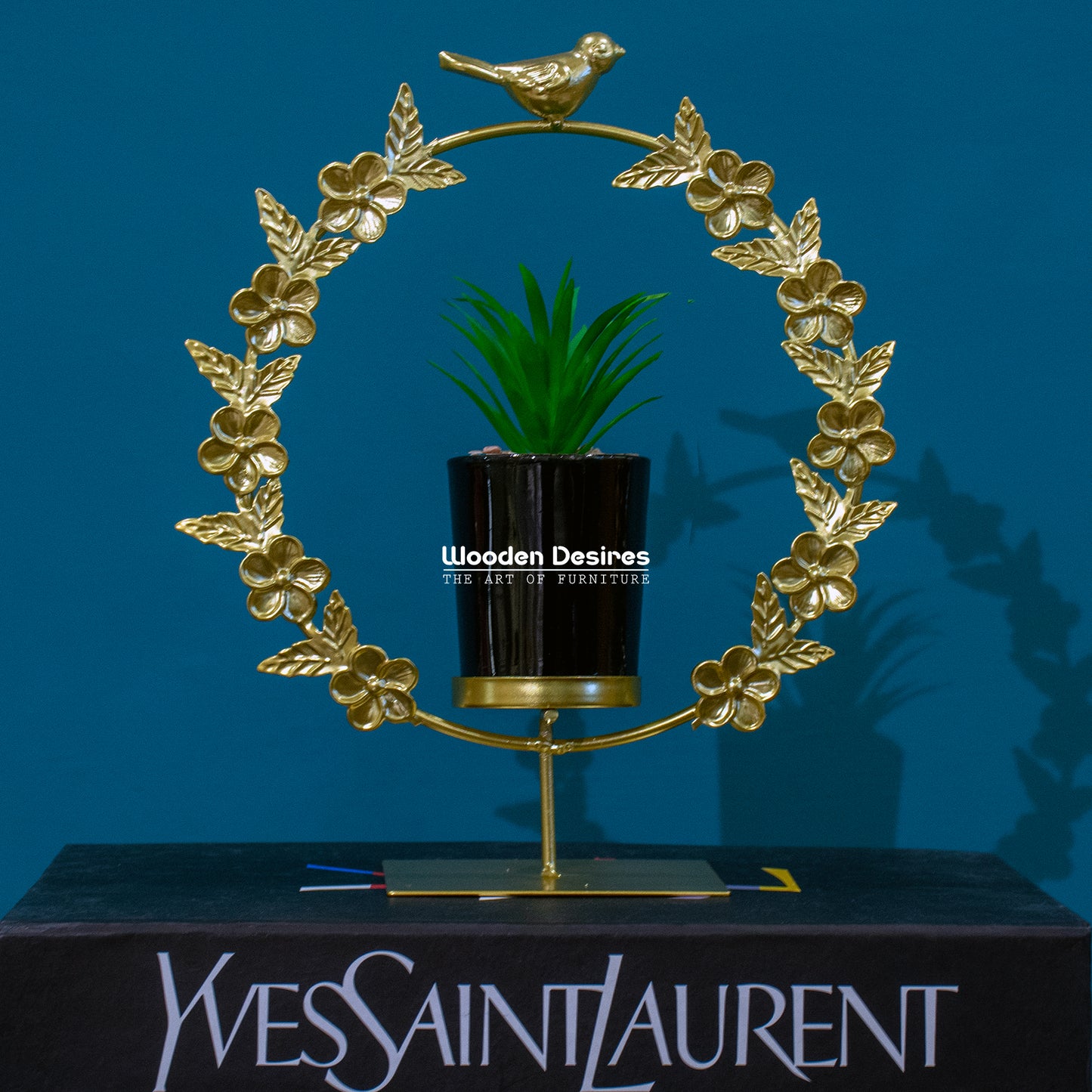 Sparrow Tabletop Planter
