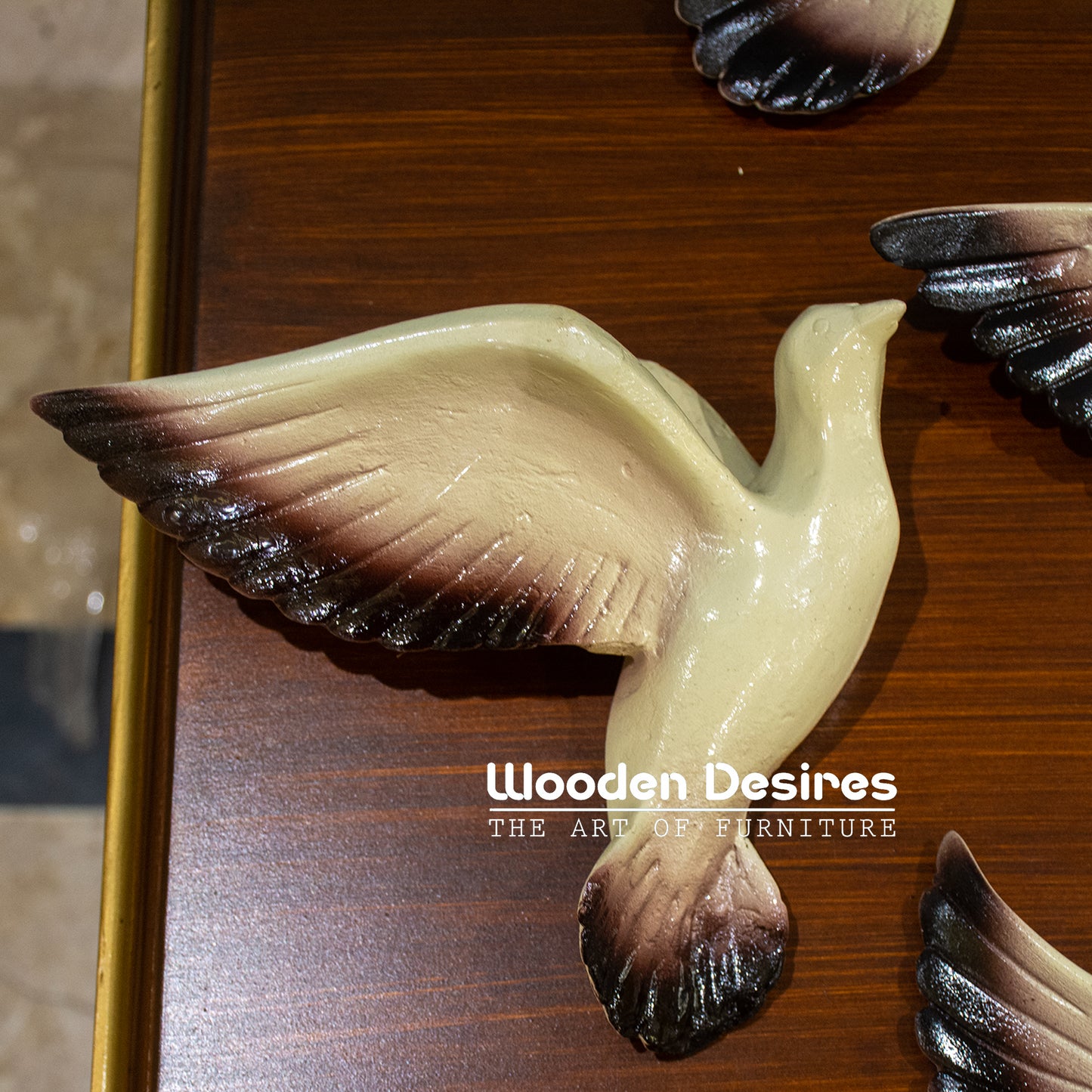 Flying Pigeons Set