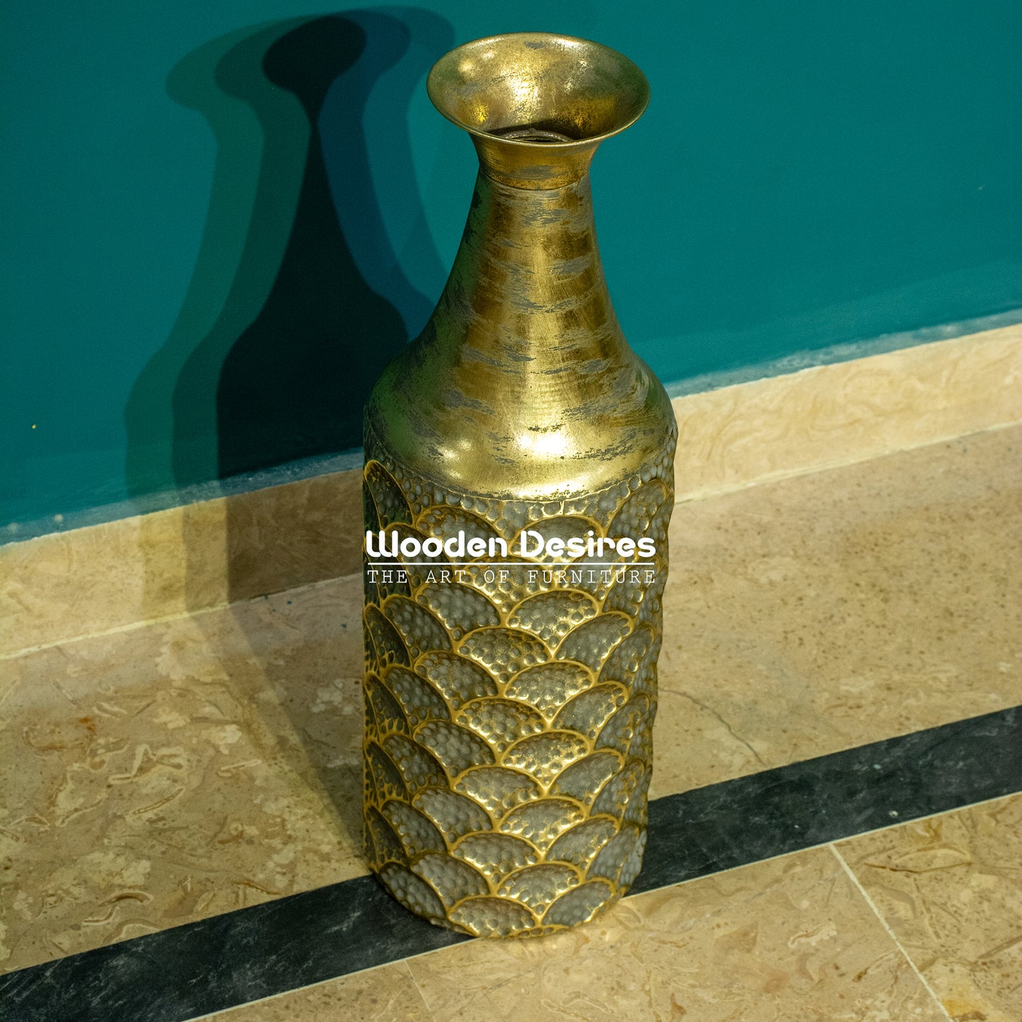Shell Design Floor Vase