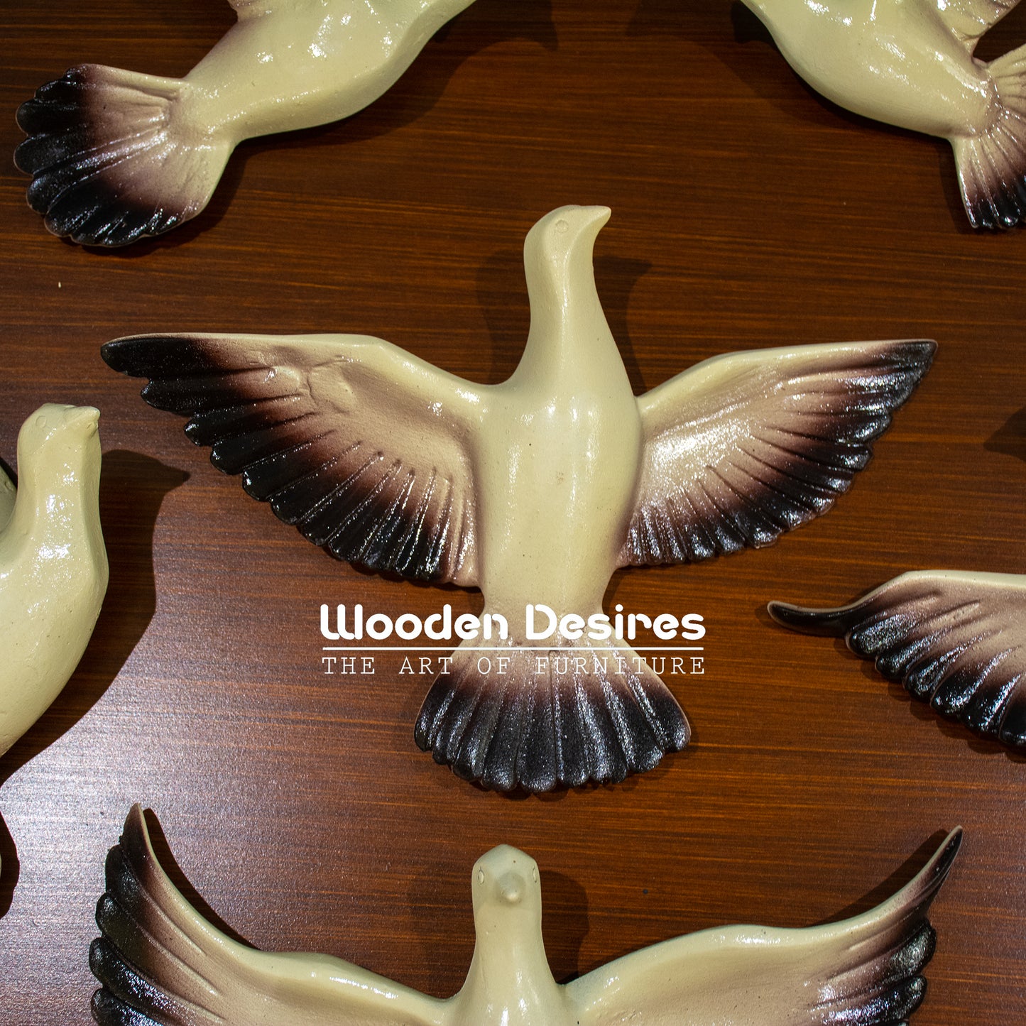 Flying Pigeons Set