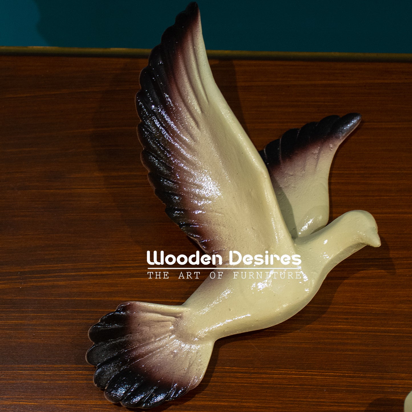 Flying Pigeons Set