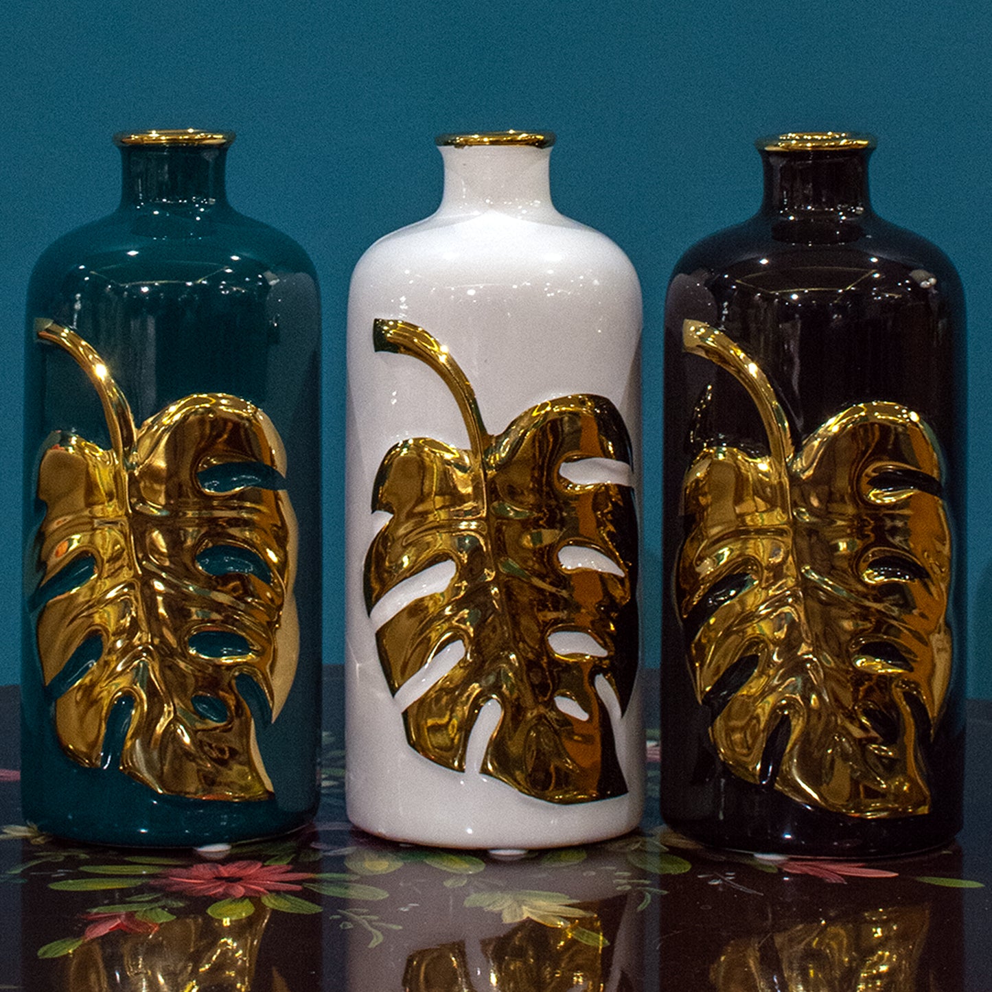 Decorative Gold Leaf Ceramic Vase