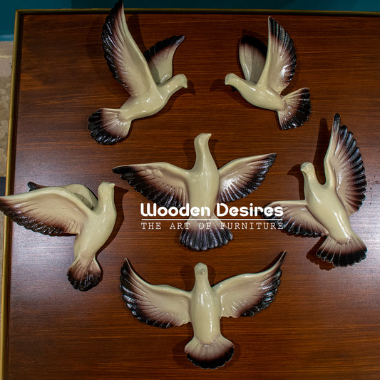 Flying Pigeons Set
